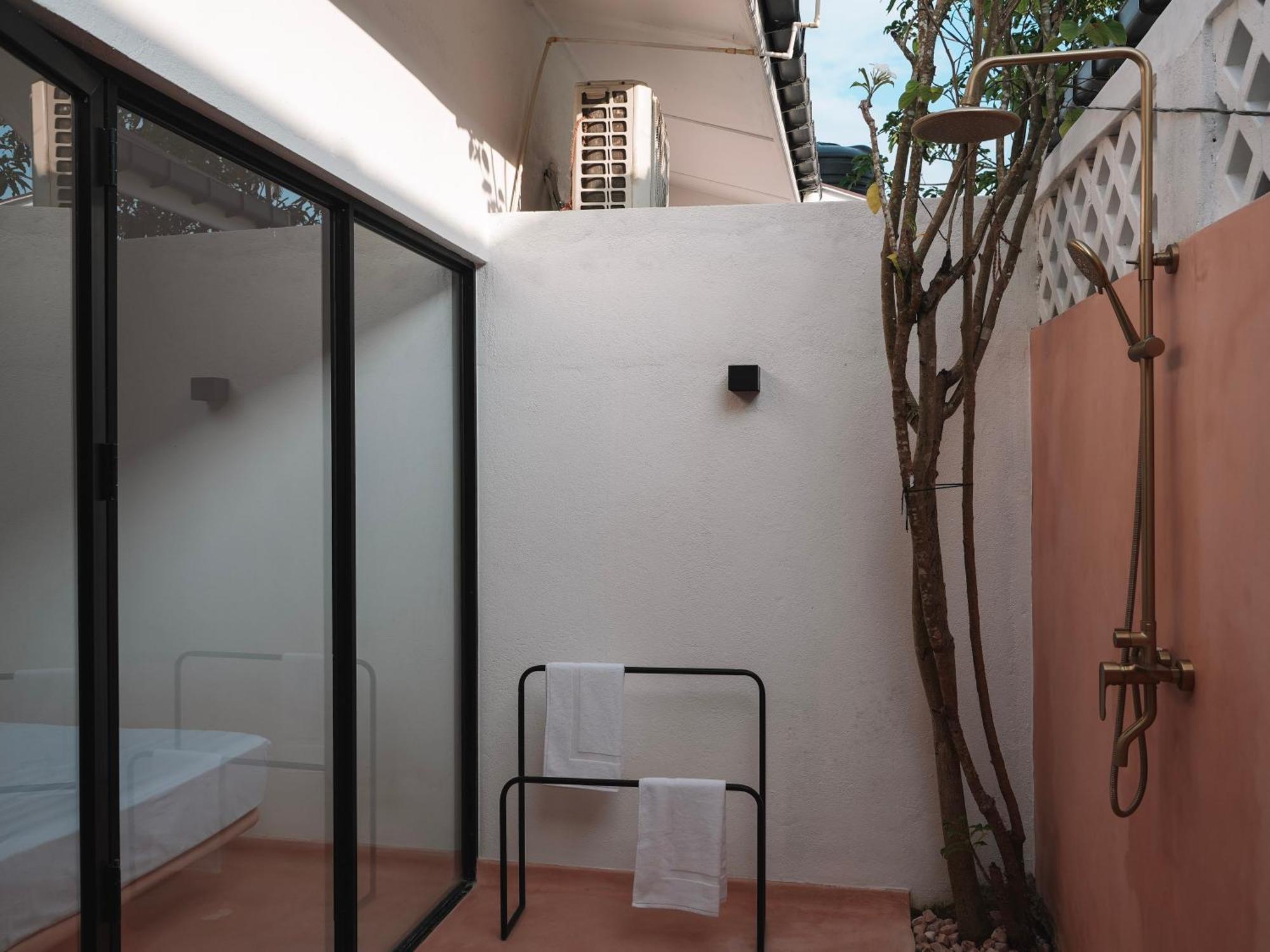 Animals Hotel Ahangama Bilik gambar