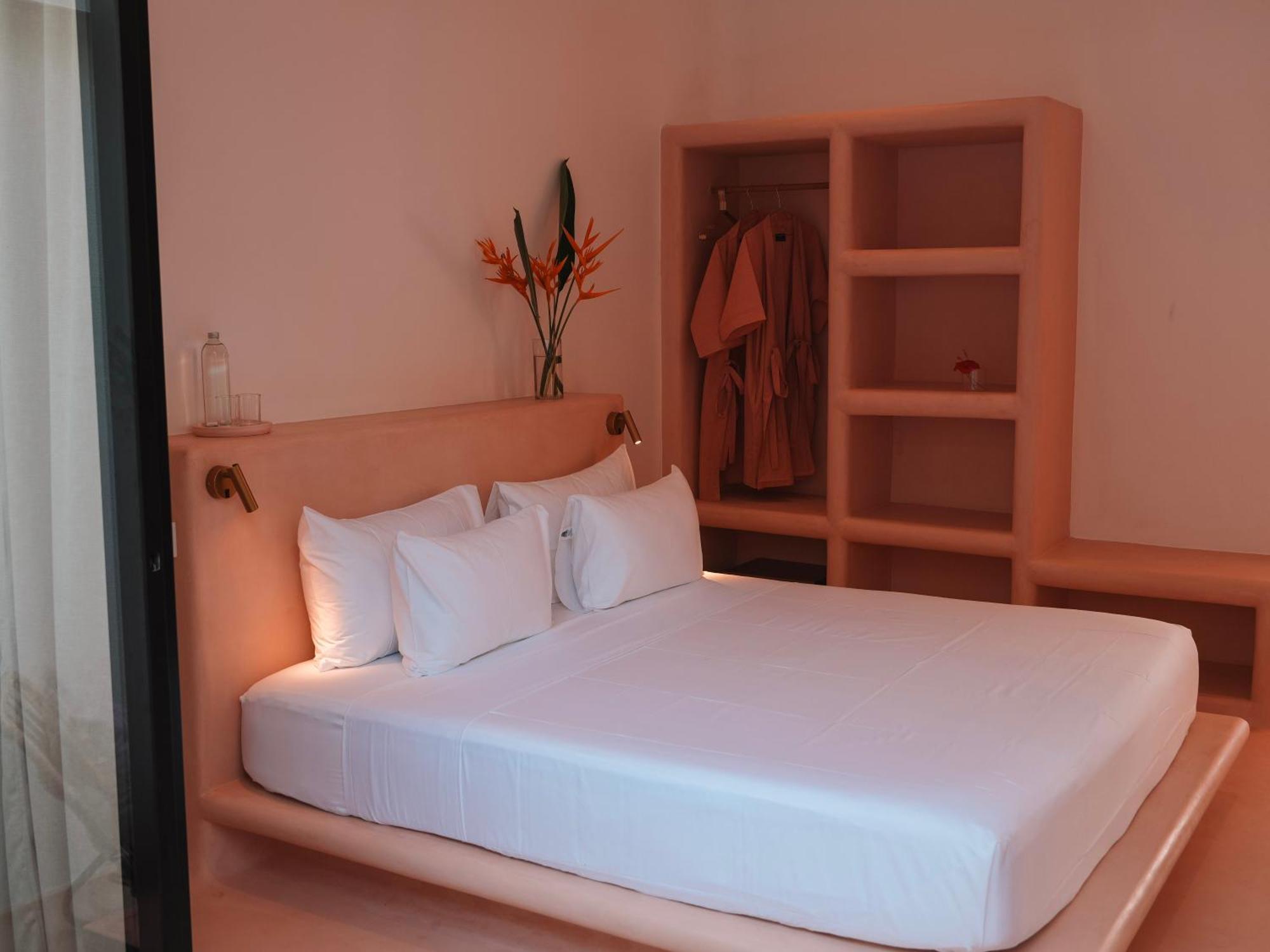 Animals Hotel Ahangama Bilik gambar