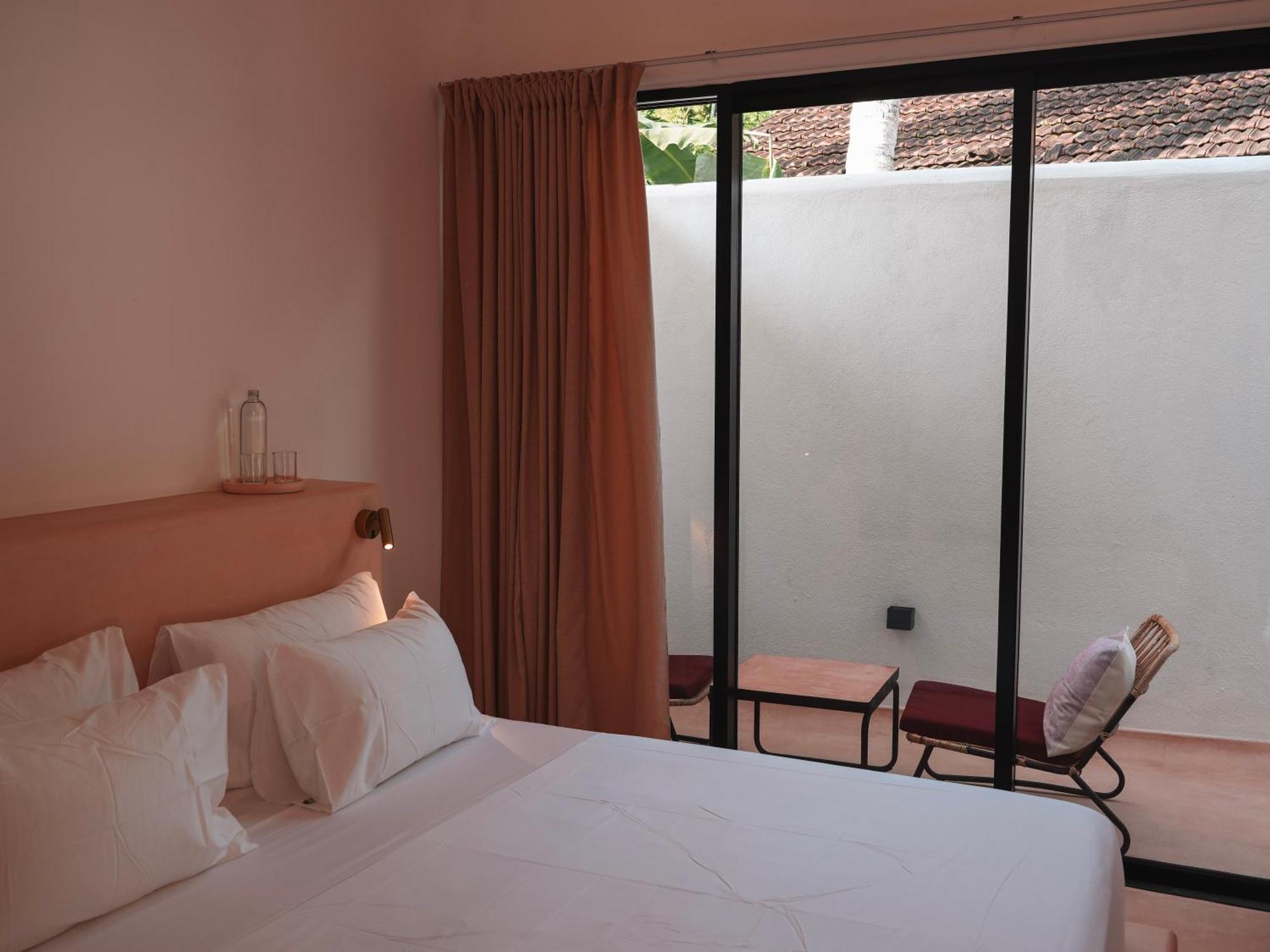 Animals Hotel Ahangama Bilik gambar