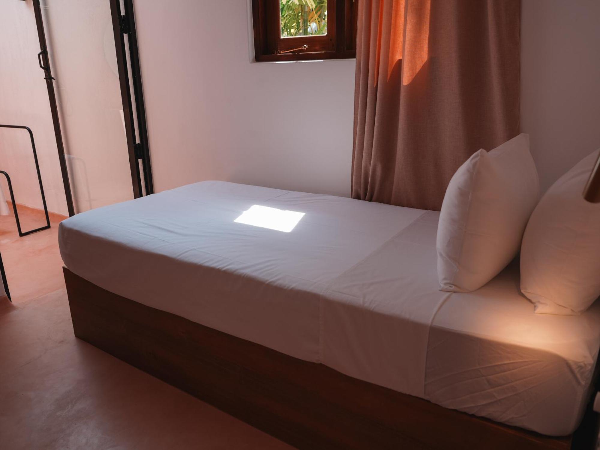 Animals Hotel Ahangama Bilik gambar